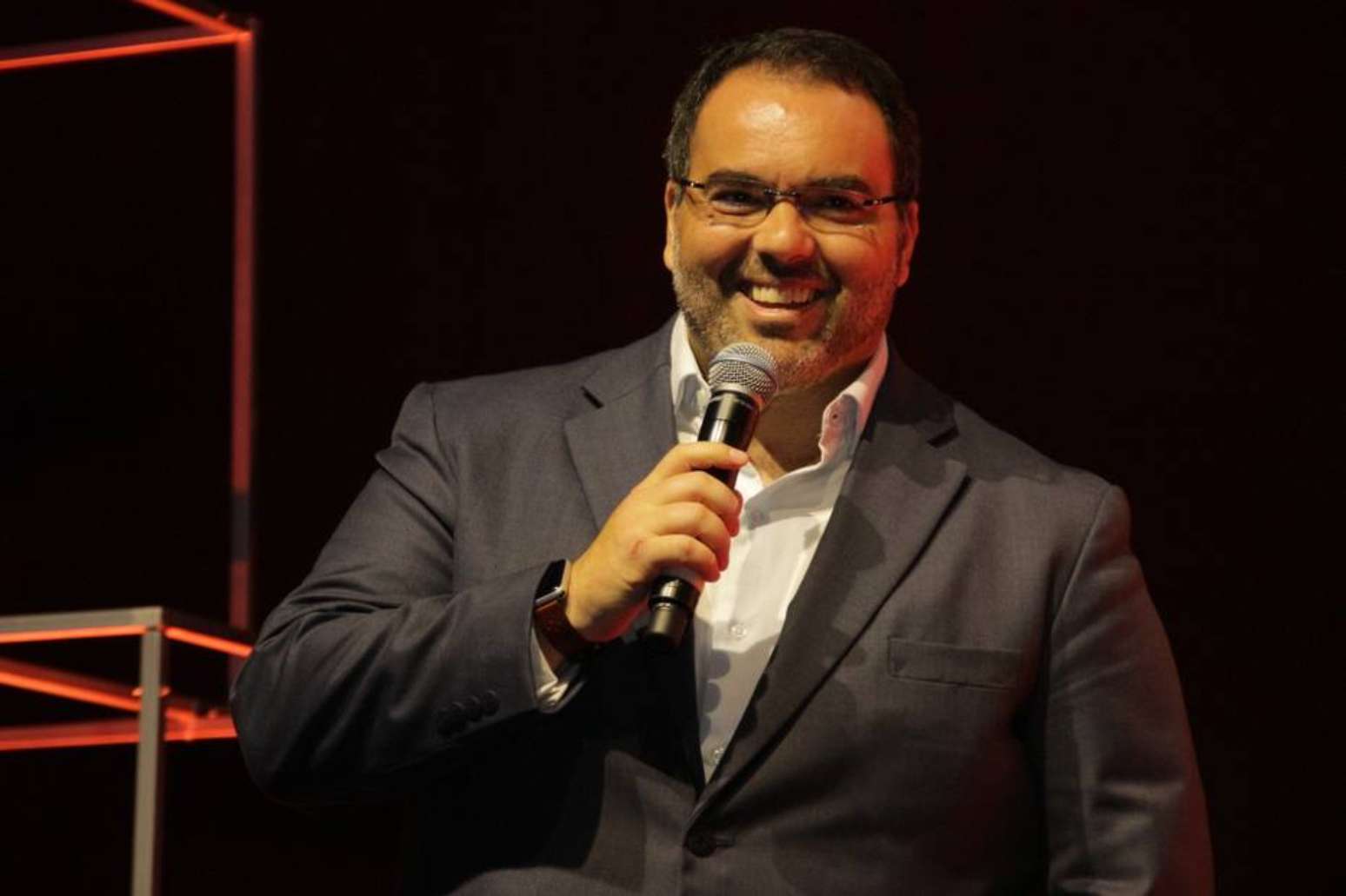 Gustavo Paro